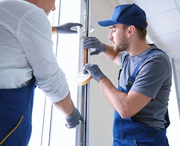 glass repair experts in Wesley Chapel, FL